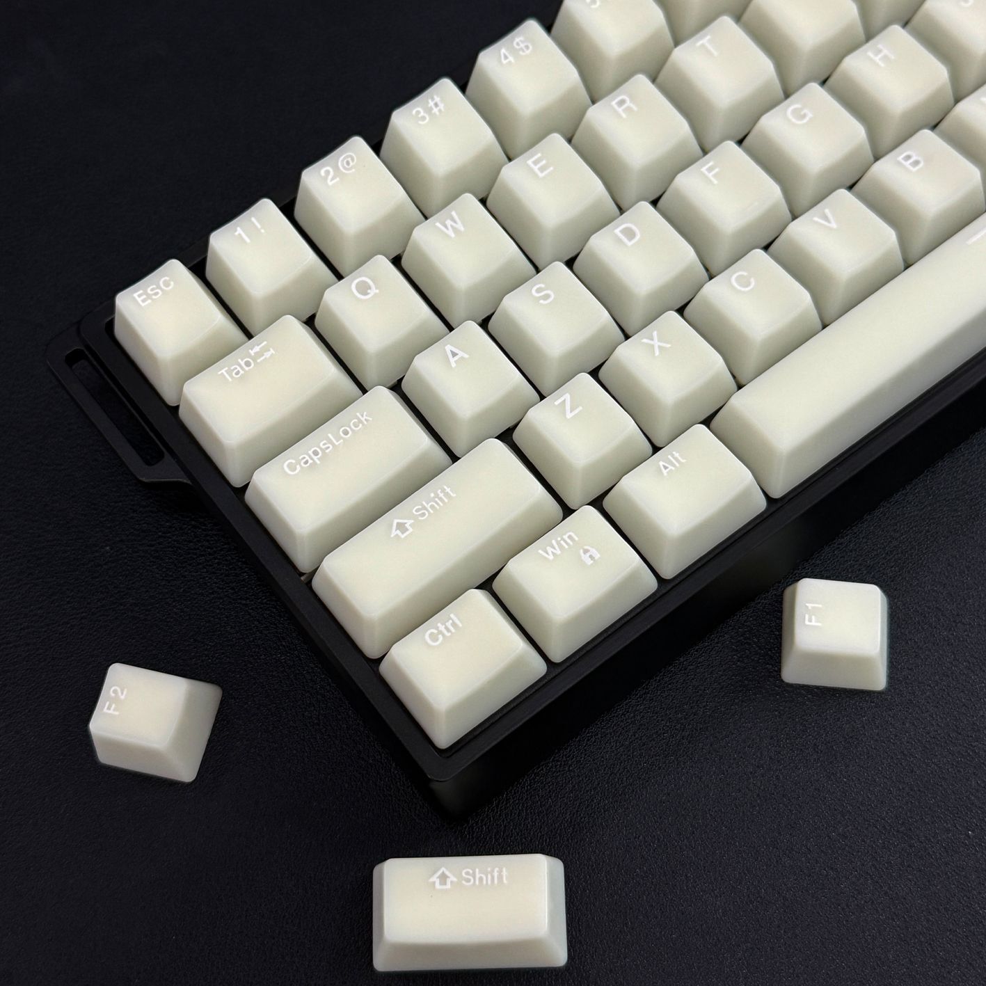 Keycaps Translucent Pudding Rgb - คีย์แคปพุดดิ้งโปร่งแสง 114 ปุ่ม สีขาวหยก ไฟ RGB